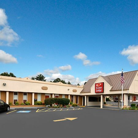 Econo Lodge Cleveland Bagian luar foto