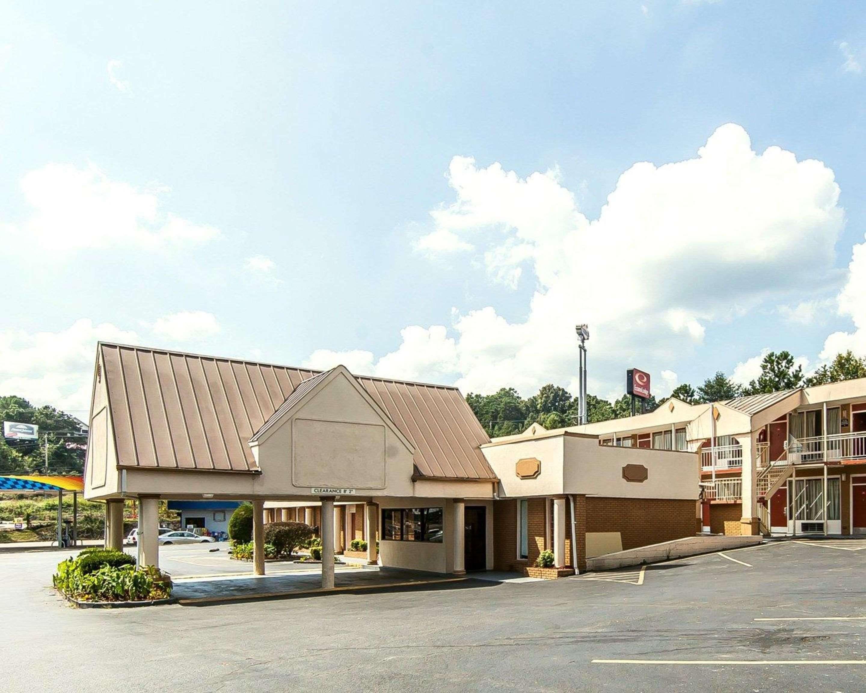 Econo Lodge Cleveland Bagian luar foto